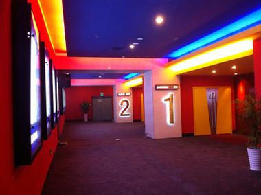 【2025年影院热映】《星际穿越:重生》震撼上映!诺兰式硬核科幻+多维时空逆转,长尾关键词:最新科幻电影推荐、烧脑剧情深度解析、4K激光巨幕体验