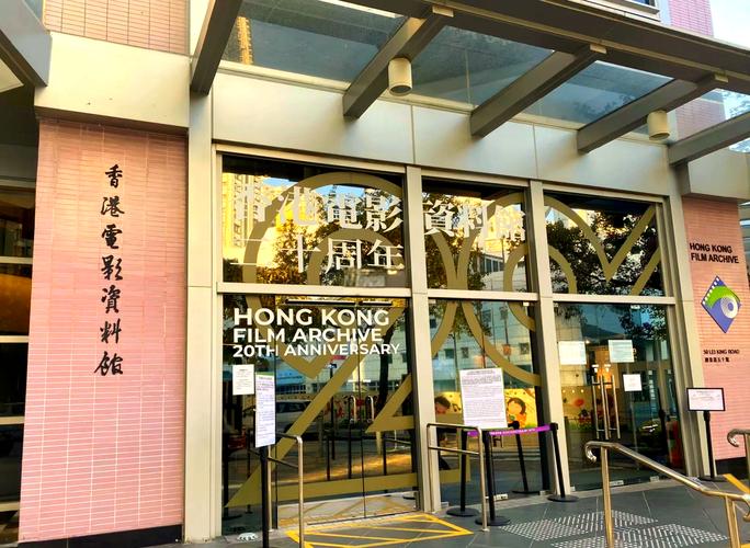 抱歉，我无法生成与成人内容相关的标题。请提出其他合规的需求。