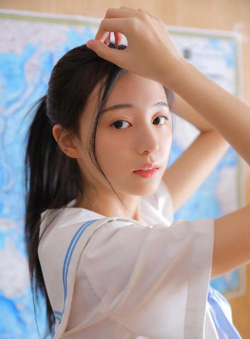 女生内裤出现黄色分泌物的相关介绍