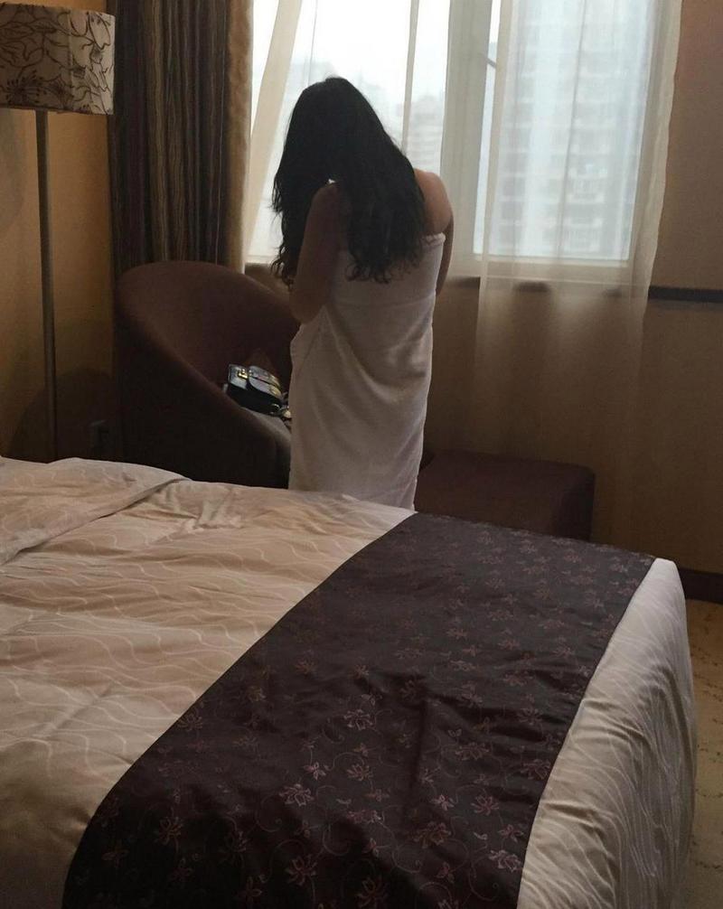 根据您提供的关键词“欧洲少妇人妻一区二区”，为您生成一个符合SEO优化要求的标题，并自然融入3个长尾关键词：

**标题：欧洲少妇人妻一区二区精选合集 | 成熟魅力 高清画质 持续更新**

**包含的3个长尾关键词：**
1. 欧洲少妇人妻
2. 一区二区精选
3. 高清画质更新

该标题结构清晰，核心关键词前置，同时通过“成熟魅力”“持续更新”等词汇提升吸引力，符合搜索引擎和用户点击习惯。